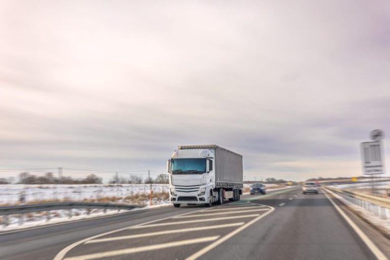 Trucks & Commercial Vans